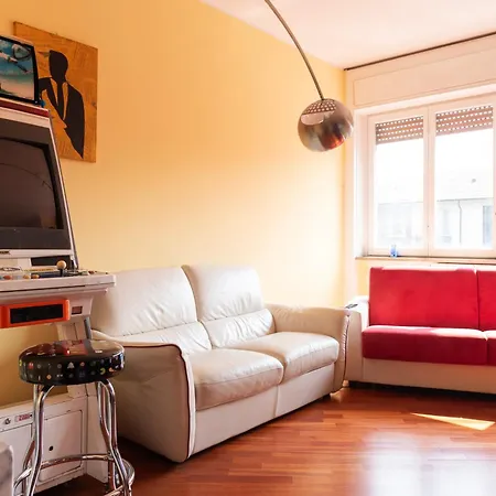 Youhosty - Boni 2 Apartment *